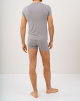 Apatiniai klasikinio kirpimo marškinėliai