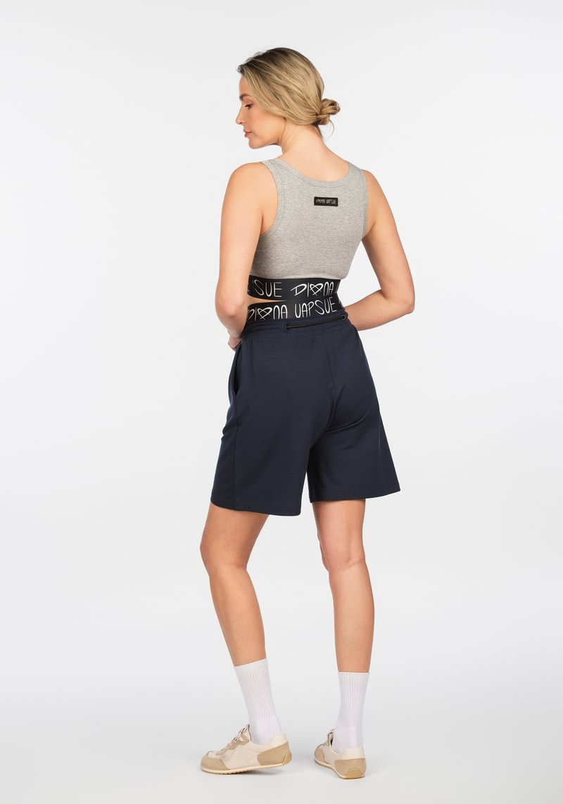 "Crop top" marškinėliai "Diana Vapsvė"