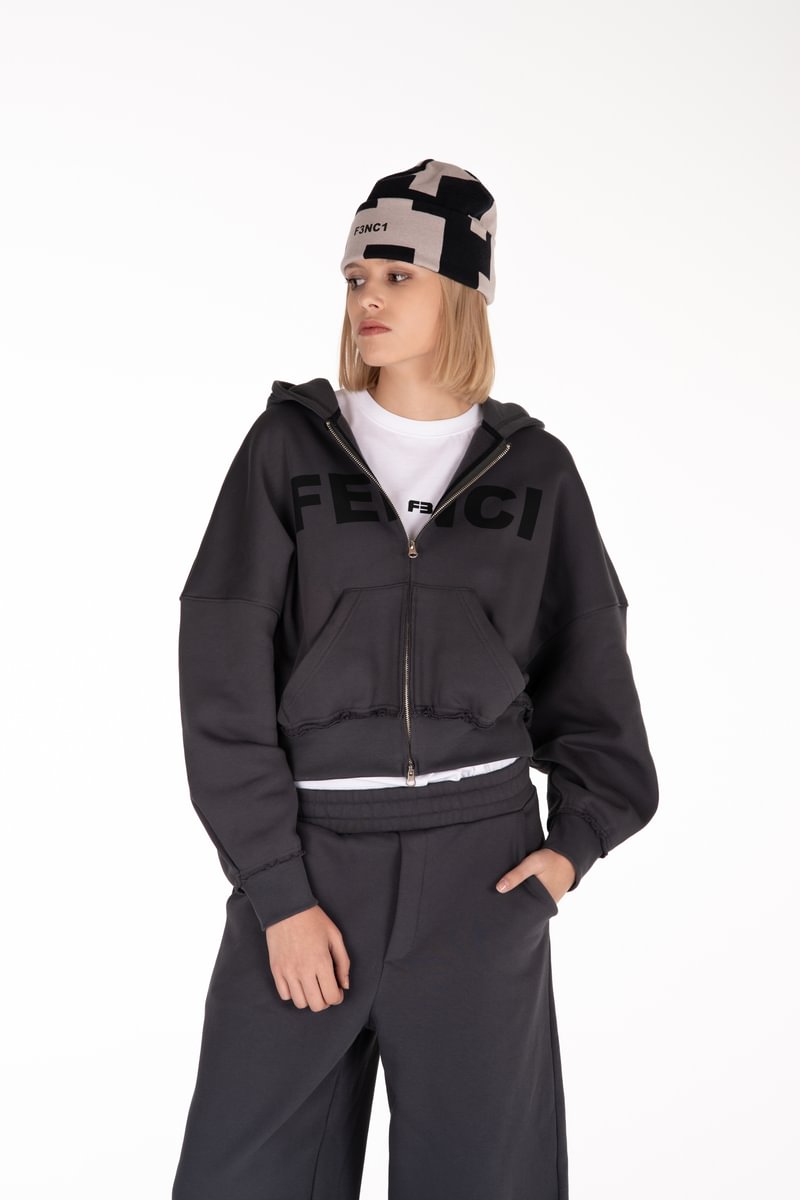 UNISEX šukuotinės medvilnės kepurė "Raimedas Latvys"