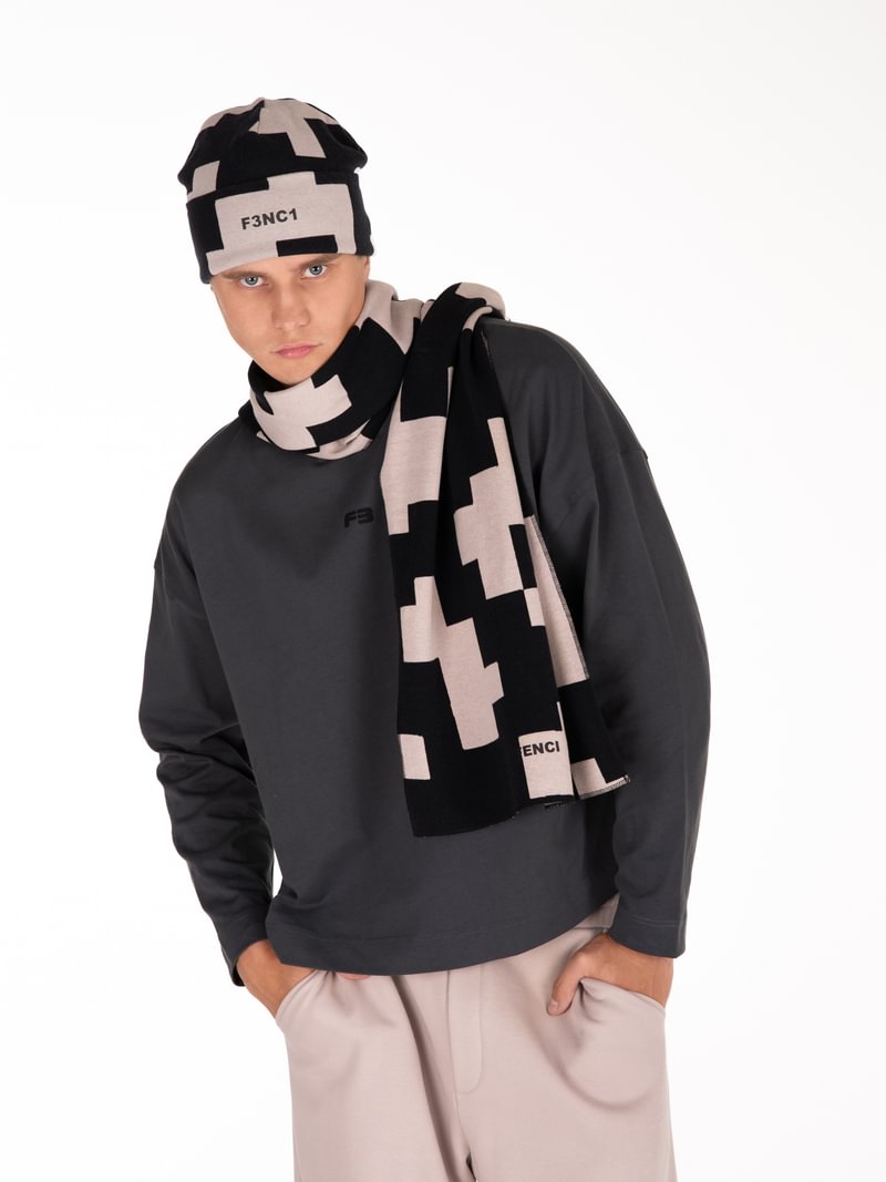 UNISEX šukuotinės medvilnės šalikas "Raimedas Latvys"